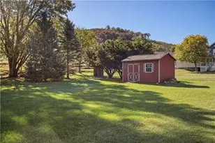 154 Findley St, New Beaver Boro, PA 15553 - Photo 24