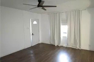 411 Emerson Ave, Farrell, PA 16121 - Photo 8