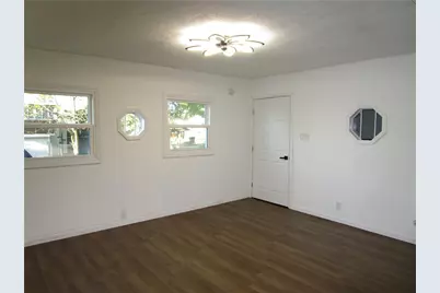 411 Emerson Ave., Farrell, PA 16121 - Photo 16