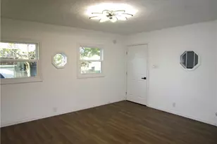 411 Emerson Ave, Farrell, PA 16121 - Photo 16