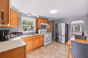 105 Williamson Rd, Hempfield Township, PA 16125 - Photo 10