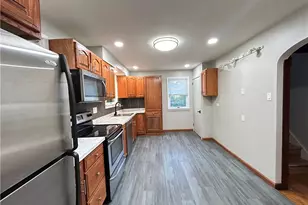 468 Webster Rd, Pittsburgh, PA 15068 - Photo 8