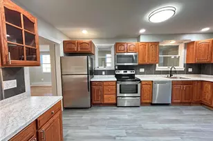 468 Webster Rd, Pittsburgh, PA 15068 - Photo 6