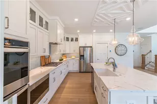 6001 Beechmont Dr, Oakdale, PA 15071 - Photo 16