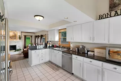 136 Heldon Dr, Moon/Crescent Twp, PA 15108 - Photo 8