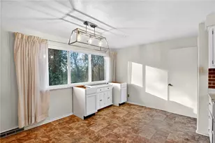 131 Castle Dr, Pittsburgh, PA 15235 - Photo 8