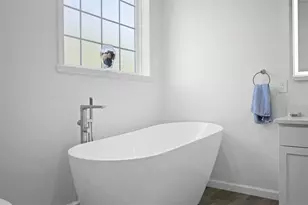 101 Cherokee Dr, Chippewa Township, PA 15010 - Photo 20