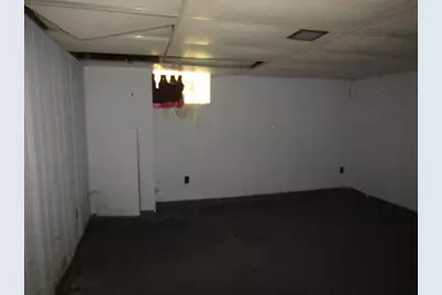 328 Commonwealth Ave, West Mifflin, PA 15122 - Photo 22