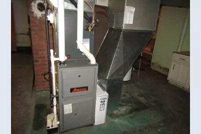 328 Commonwealth Ave, West Mifflin, PA 15122 - Photo 24