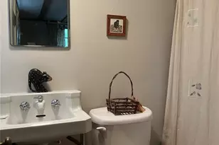 700 W Waldheim Rd, Pittsburgh, PA 15215 - Photo 32