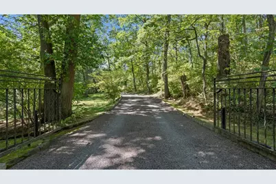 700 W Waldheim Road, Pittsburgh, PA 15215 - Photo 42