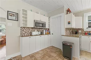 919 Atlantic Ave, Monaca, PA 15061 - Photo 14