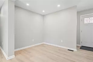 1014 Glencoe Ave, Green Tree, PA 15220 - Photo 12