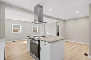 1014 Glencoe Ave, Green Tree, PA 15220 - Photo 4