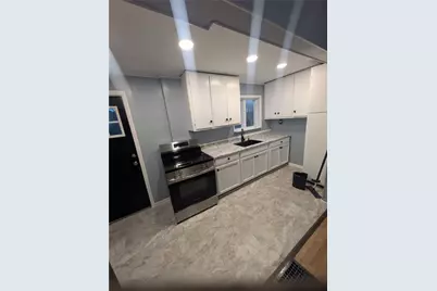 764 Lathrop St, New Castle, PA 16101 - Photo 4