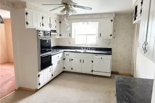 200 Cypress Hill Dr, Pittsburgh, PA 15235 - Photo 6