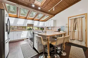 824 Magnus Ln, North Huntingdon, PA 15642 - Photo 6