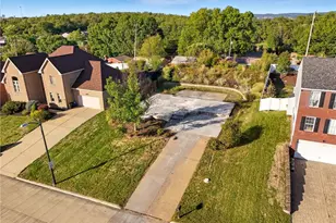 4540 Marina Dr, Pittsburgh, PA 15120 - Photo 10