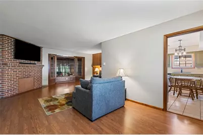 570 S 7th St, Sharpsville, PA 16150 - Photo 2