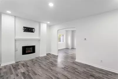 5622 Moore Ave, Pittsburgh, PA 15147 - Photo 10