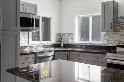 5622 Moore Ave, Pittsburgh, PA 15147 - Photo 16