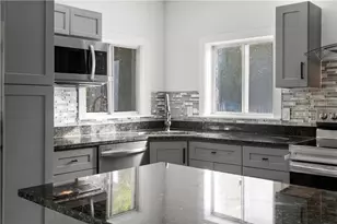 5622 Moore Ave, Pittsburgh, PA 15147 - Photo 16