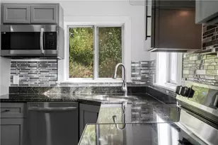 5622 Moore Ave, Pittsburgh, PA 15147 - Photo 20