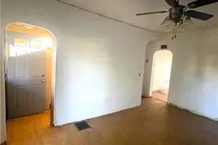 323 Hancock St, Pittsburgh, PA 15219 - Photo 10