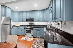 722 Fairston, Pittsburgh, PA 15204 - Photo 10