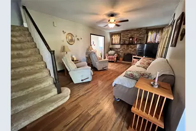 248 Ruth St, Pittsburgh, PA 15239 - Photo 4