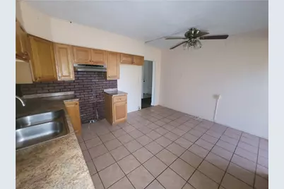 608 E Crawford Ave, Connellsville, PA 15425 - Photo 4