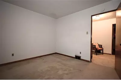 509 Large Ave, Clairton, PA 15025 - Photo 18