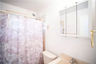 1079 Catherine Dr, Conway, PA 15027 - Photo 18