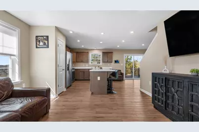 906 Bideford Dr, South Park, PA 15129 - Photo 6