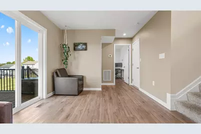 906 Bideford Dr, South Park, PA 15129 - Photo 12
