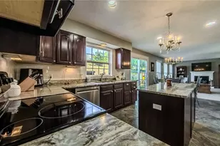 138 Valley View Dr, Rostraver, PA 15012 - Photo 4