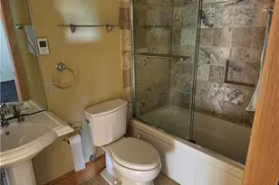 543 S S Aiken Ave, Pittsburgh, PA 15232 - Photo 10