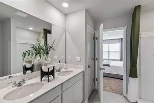 333 Gleneagles Dr, Center Township, PA 16001 - Photo 14