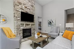 105 Independence Dr, Jefferson Township, PA 16023 - Photo 8