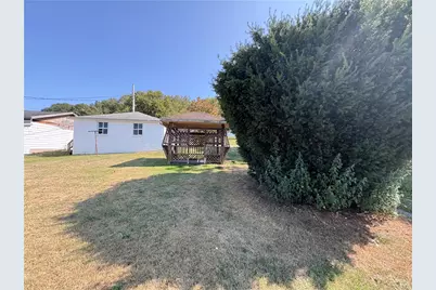 335 Hancock St, Cherryhll Township-Clymer, PA 15728 - Photo 34