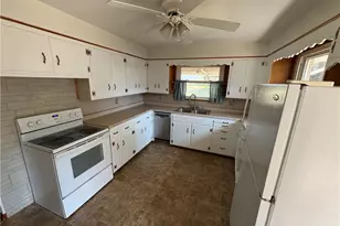 335 Hancock St, Cherryhll Township-Clymer, PA 15728 - Photo 2