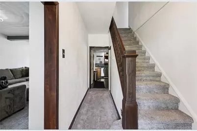 349 Franklin Ave, Applewold Boro, PA 16201 - Photo 8