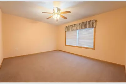 7 Staffordshire Dr, Pine Township, PA 16127 - Photo 12