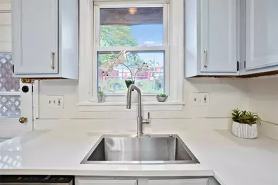 6319 Stanton Ave, Pittsburgh, PA 15206 - Photo 12