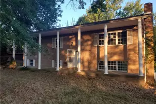 120 Colonial Dr, Franklin Township, PA 15370 - Photo 1