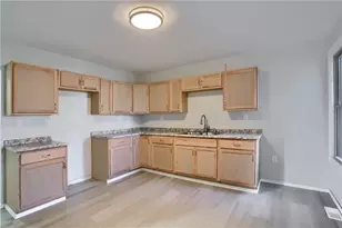 705 Park Ave, Ellwood City, PA 16117 - Photo 24