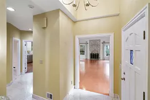 315 Kingsberry Cir, Pittsburgh, PA 15234 - Photo 4