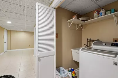 315 Kingsberry Cir, Pittsburgh, PA 15234 - Photo 26