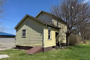 1310 Pennsylvania Ave, New Castle, PA 16101 - Photo 4