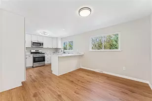 210 Parkedge Rd, Green Tree, PA 15220 - Photo 8